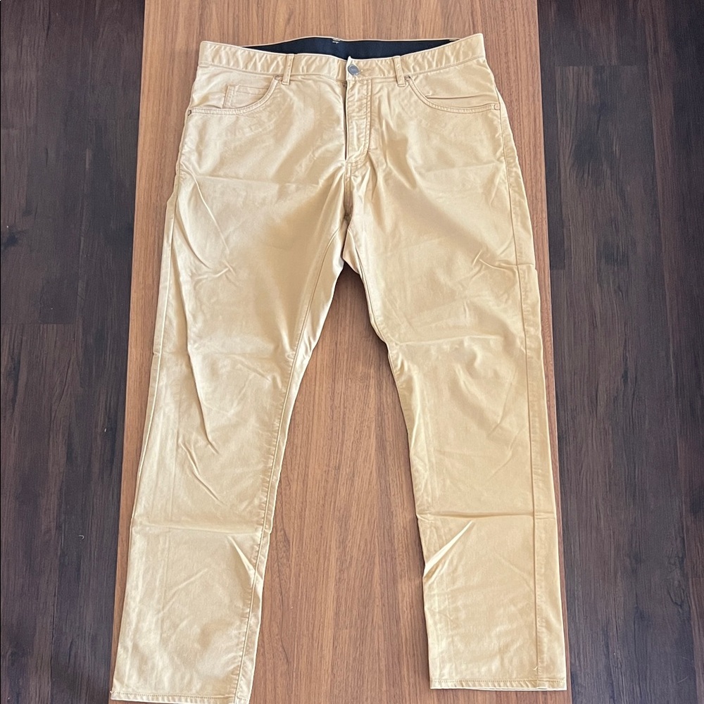Nike Men's Tan Chino Pants